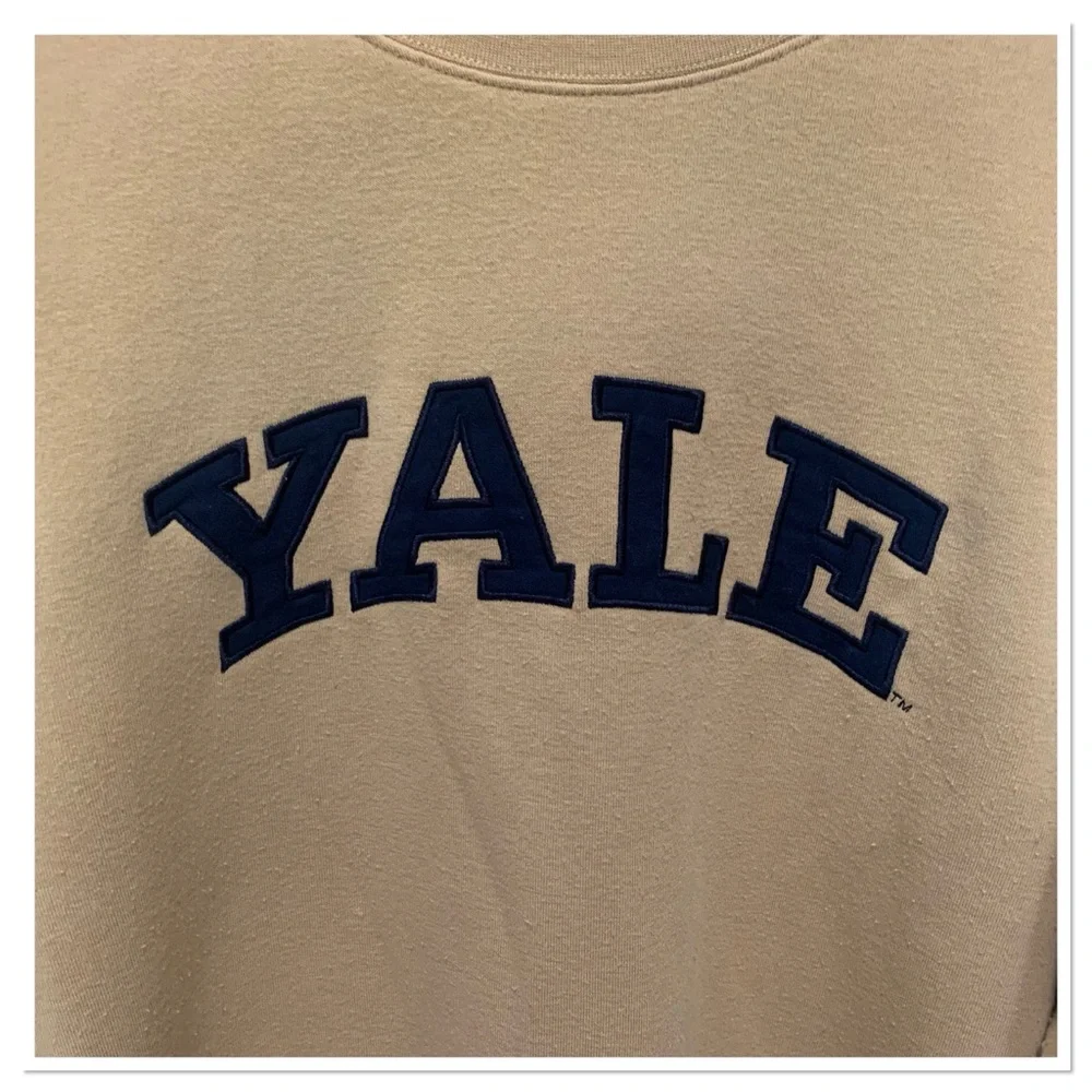 Yale University Crewneck Long Sleeve Sweatshirt Tan Blue Size Medium - Picture 3 of 6